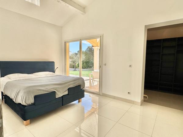 Villa de prestige HORIZON sur les hauteurs de CORNILLON CONFOUX (13)