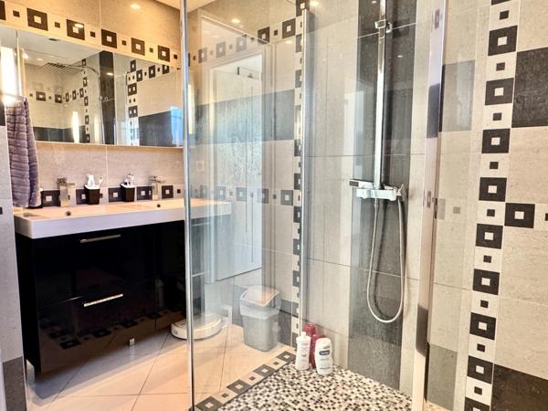 Villa de prestige HORIZON sur les hauteurs de CORNILLON CONFOUX (13)