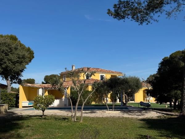 Villa de prestige HORIZON sur les hauteurs de CORNILLON CONFOUX (13)