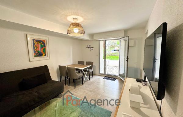 40 m plage du Bureau 150 m centre-ville STUDIO CABINE GRANDE