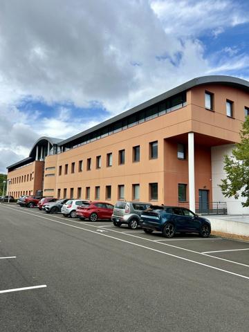 BUREAUX à LOUER de 862 m²