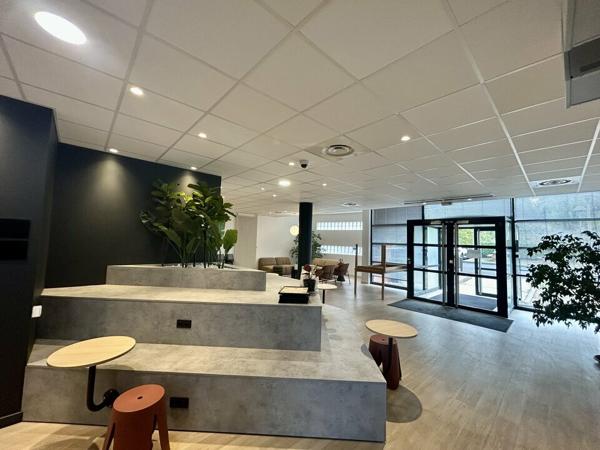 BUREAUX à LOUER de 862 m²