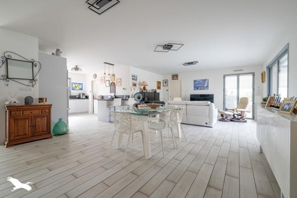 Maison 643 312 € Meschers-sur-Gironde 5 p 153 m² DPE A