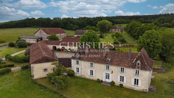 Un domaine de caractère au cœur de la Dordogne, entre Bergerac et Périgueux