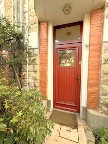 La Rochelle (17000) Grande maison familiale avec jardin à deux pas du centre ville et des parcs