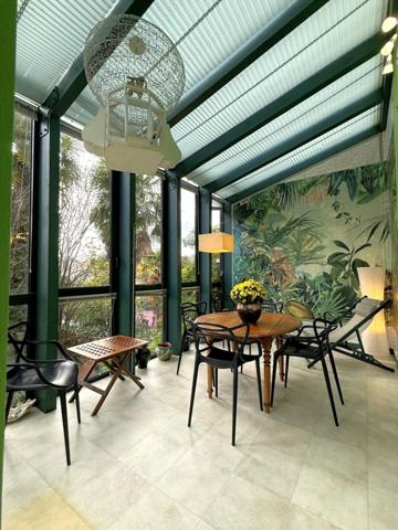 La Rochelle (17000) Grande maison familiale avec jardin à deux pas du centre ville et des parcs