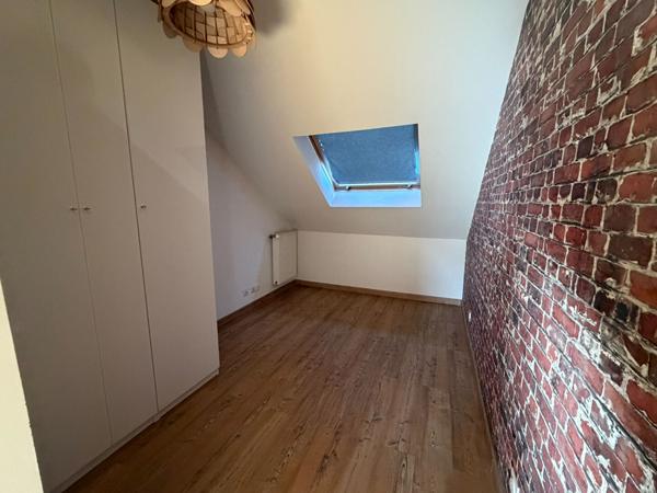 MAGNIFIQUE MAISON 6 PIECES 153m2 AVEC DOUBLE BOX , TERRASSE ET JARDINS ARBORÉ