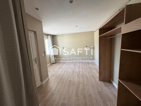 MAISON PLAIN PIED 140 M² - GARAGE - PISCINE - TERRAIN 424 M²