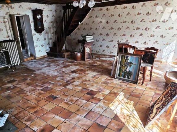 Maison en pierres  cinq chambres sur  1099 m² de terrain