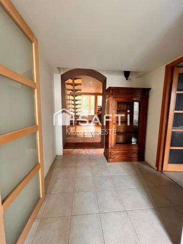 Maison spacieuse au cœur d’un secteur résidentiel