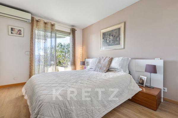 Magnifique appartement 3 pièces – Vue mer panoramique & terrasse de 70 m² comme un jardin privé