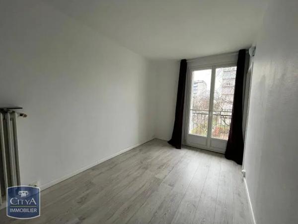 Appartement à louer 3 pièces 65.19m² Tours (37200)