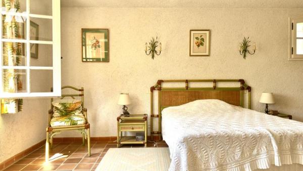 SAINT-RAPHAEL - Villa provençale de charme, au calme absolu, dans un secteur recherché