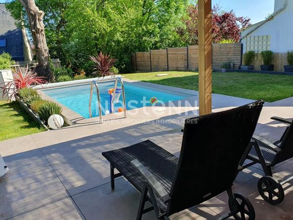 Maison contemporaine  avec piscine proximité mer