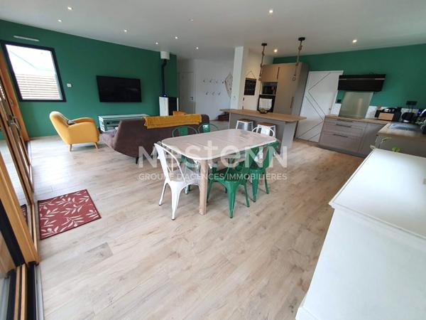 Maison contemporaine  avec piscine proximité mer