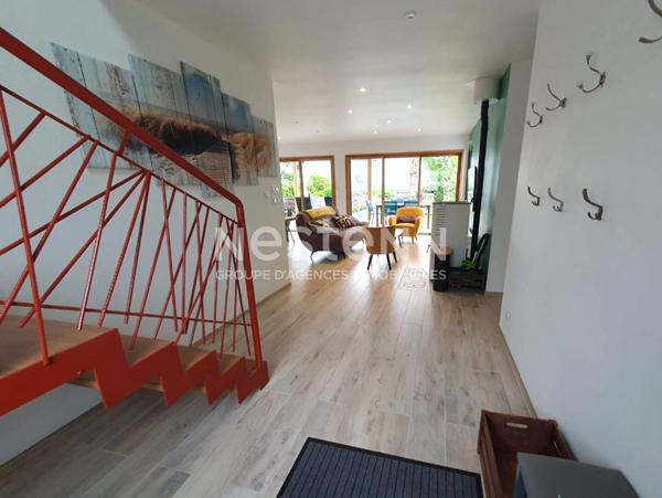 Maison contemporaine  avec piscine proximité mer