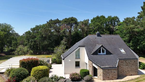 A vendre à Carnac - maison familiale avec piscine - 250 m²