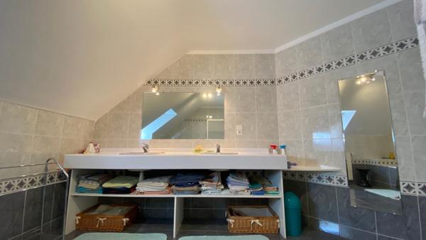 A vendre à Carnac - maison familiale avec piscine - 250 m²