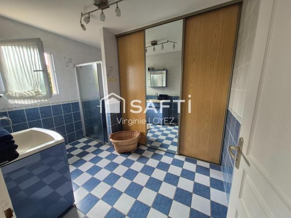 Propriété de 270 m2 avec fort potentiel.