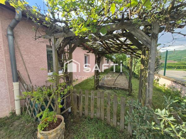 Propriété de 270 m2 avec fort potentiel.