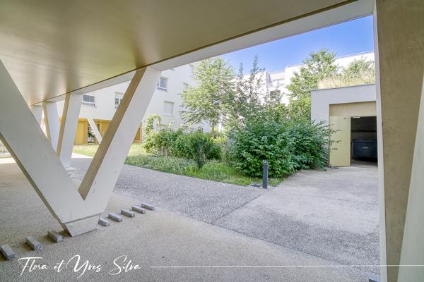 Appartement
         4 pièces
        - 77 m² Exclusivité 239 900 € *