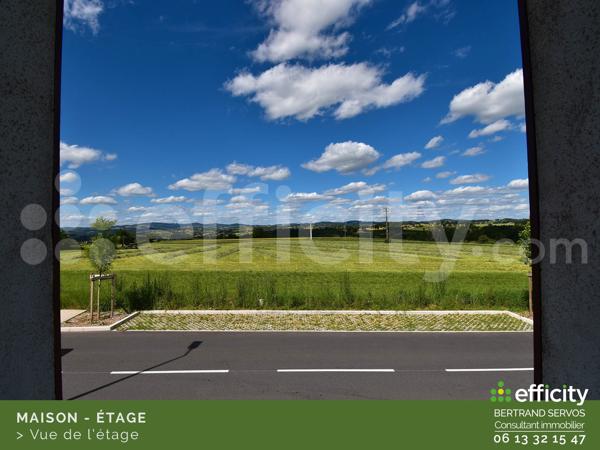 Maison
         5 pièces
        - 87 m² Exclusivité 113 000 € *