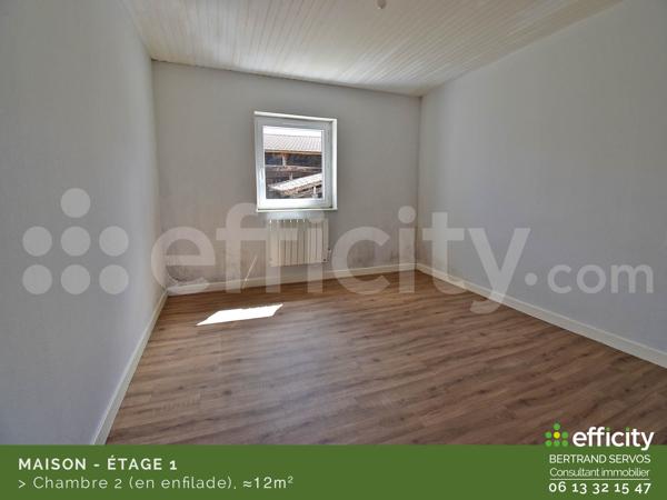 Maison
         5 pièces
        - 87 m² Exclusivité 113 000 € *