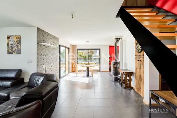 À vendre ! QUESSOY - Vivable de plain-pied - 4 chambres - grands espaces.