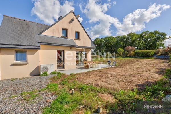 À vendre ! QUESSOY - Vivable de plain-pied - 4 chambres - grands espaces.