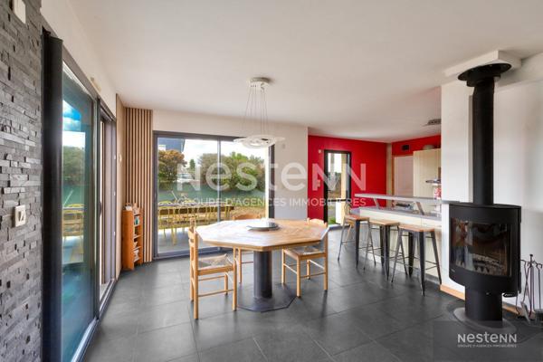 À vendre ! QUESSOY - Vivable de plain-pied - 4 chambres - grands espaces.