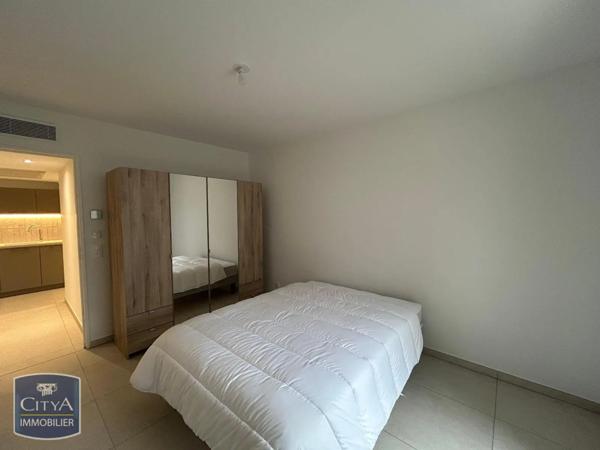 Appartement à louer 3 pièces 79m²