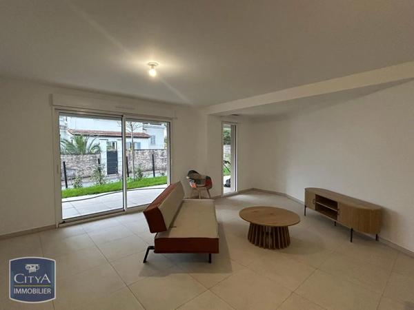 Appartement à louer 3 pièces 79m²