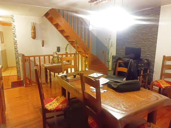 Monestier-de-Clermont (38650) Grand appartement duplex T6 de 160 m² avec atelier.