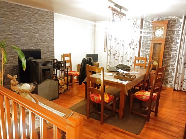 Monestier-de-Clermont (38650) Grand appartement duplex T6 de 160 m² avec atelier.