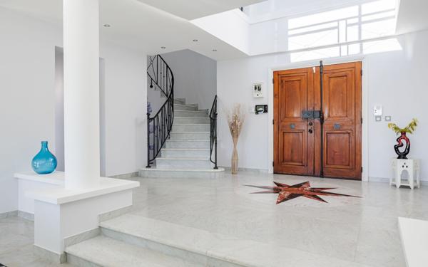 Maison à vendre    5 pièces •  Antibes