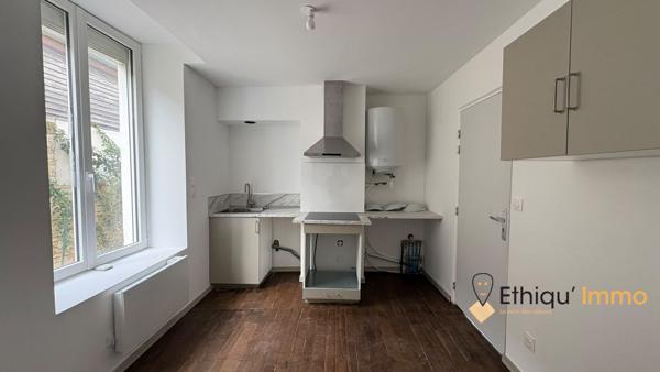 Bar-sur-Aube centre – T1 au calme sur cour – 28 m² – 380 € CC
