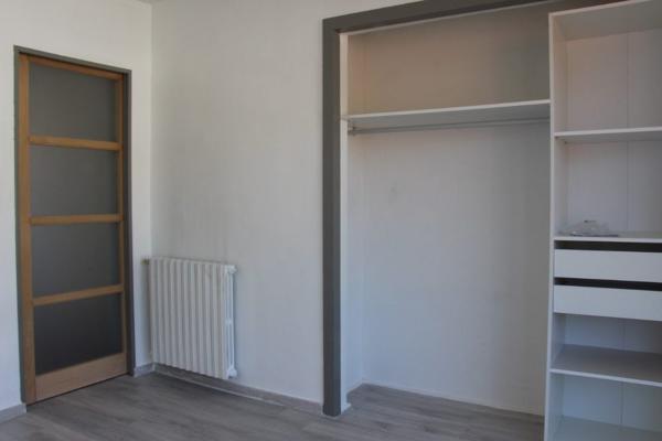 Appartement  3 pièce(s) cave + garage + PARKING