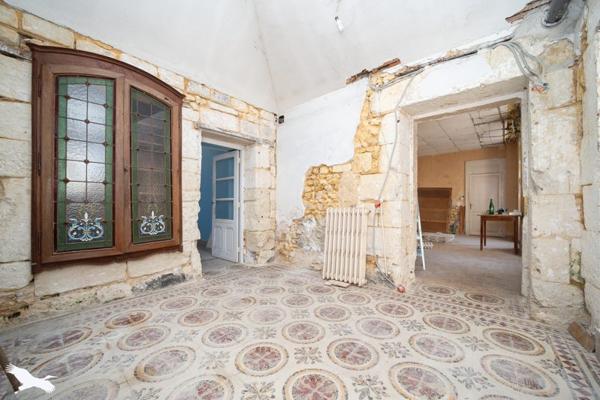 Immeuble à vendre |  Montendre |  215 m²