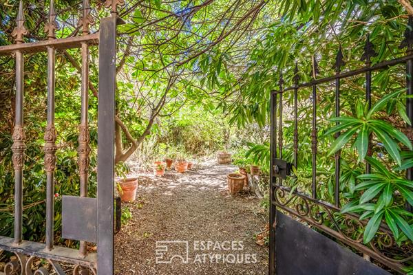 Vigneronne de caractère du XIXe siècle et son gîte indépendant