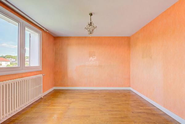 Maison Le Pecq 7 pièces 135 m2 699 000 € **  - Référence  18439