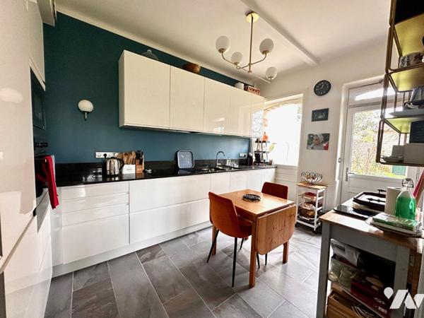 NOUVEAUTE  - PARC DU THABOR - REZ DE JARDIN HÔTEL PARTICULIER