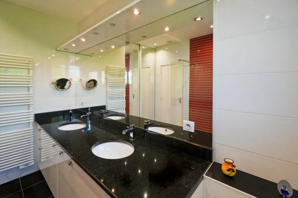 Maison remarquable sur 2964 m² à Cestas : un véritable havre de paix.