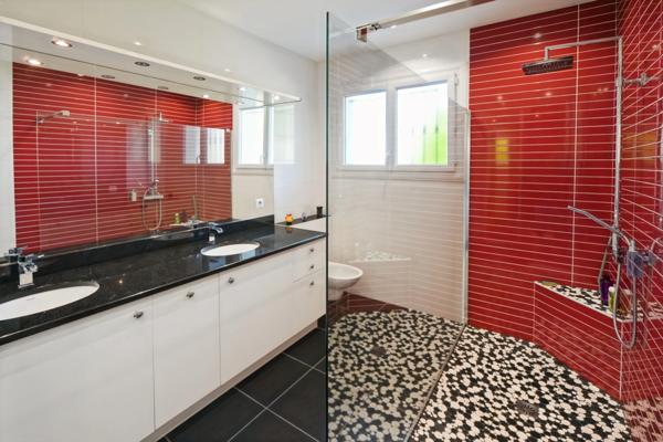 Maison remarquable sur 2964 m² à Cestas : un véritable havre de paix.