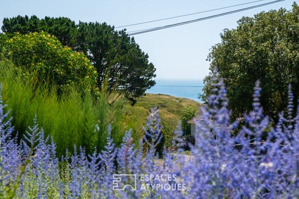 Villa d’exception surplombant l’océan avec piscine sur son parc paysagé