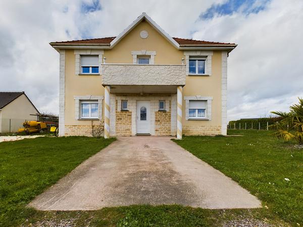 maison - 5 pièces - 150m2