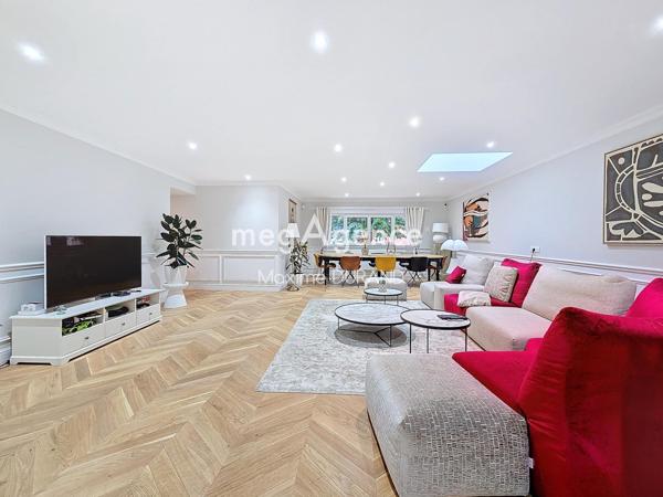 Maison à CHOLET, 49300 - 8 pièces 215m²