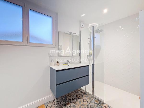 Maison à CHOLET, 49300 - 8 pièces 215m²