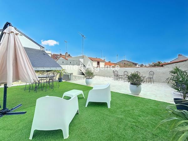 Maison à CHOLET, 49300 - 8 pièces 215m²