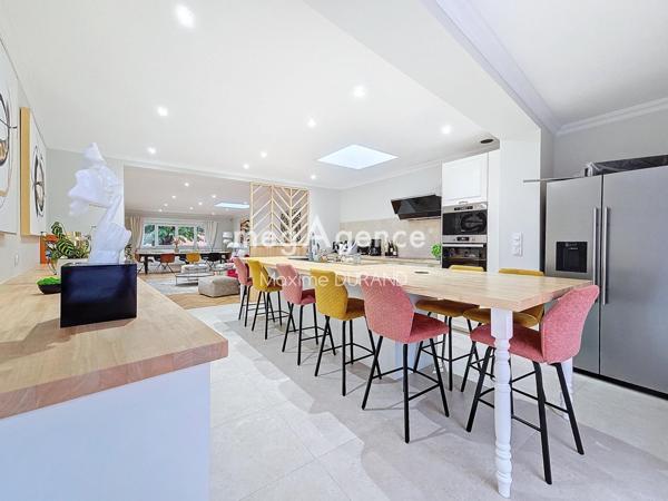 Maison à CHOLET, 49300 - 8 pièces 215m²