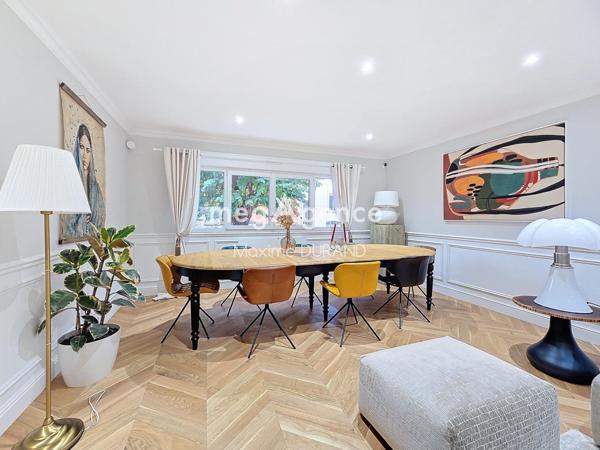 Maison à CHOLET, 49300 - 8 pièces 215m²